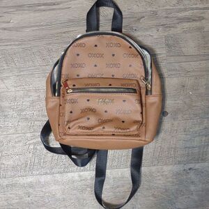1008-12  Xoxo backpack